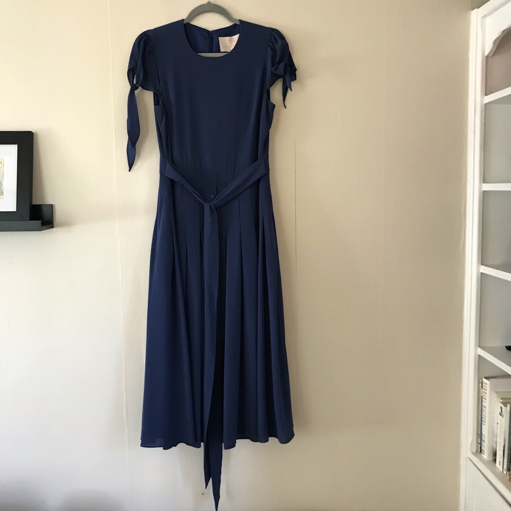 Gal meets Glam navy dress